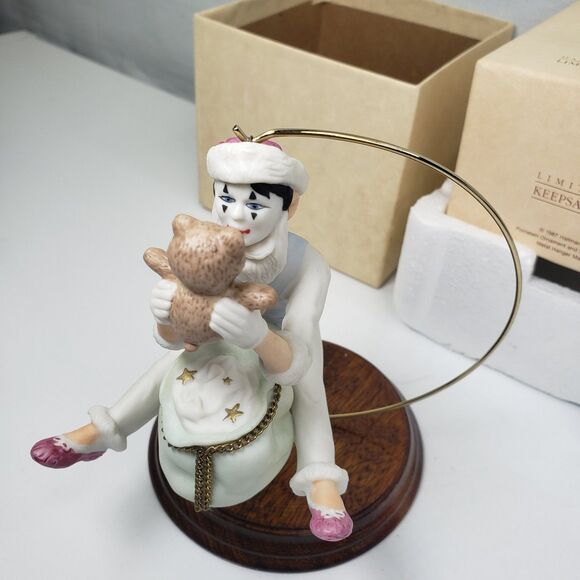Hallmark Keepsake 1987 Christmas Time Mime Hand Paint Limited Edition Ornaments - Picture 4 of 16